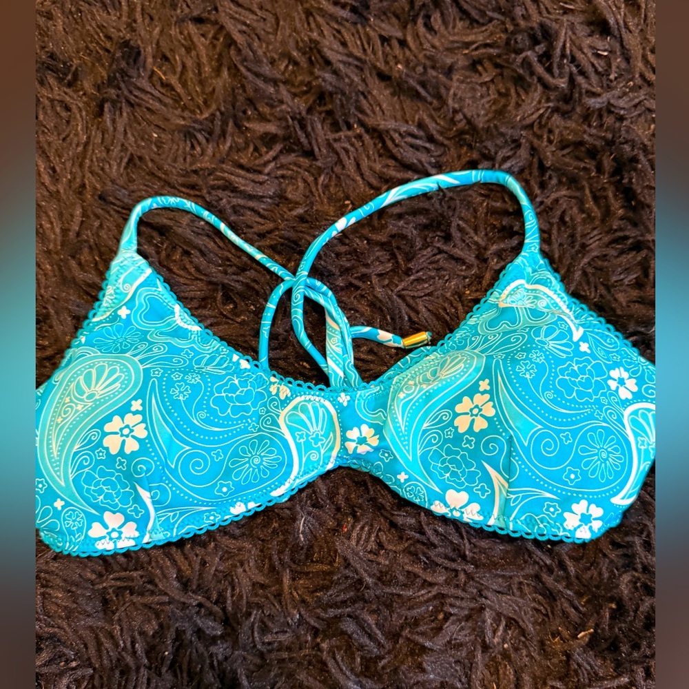 NWOT BLACKBOUGH EMMA BROOKS COLAB SIZE SMALL TOP SWIM NEW